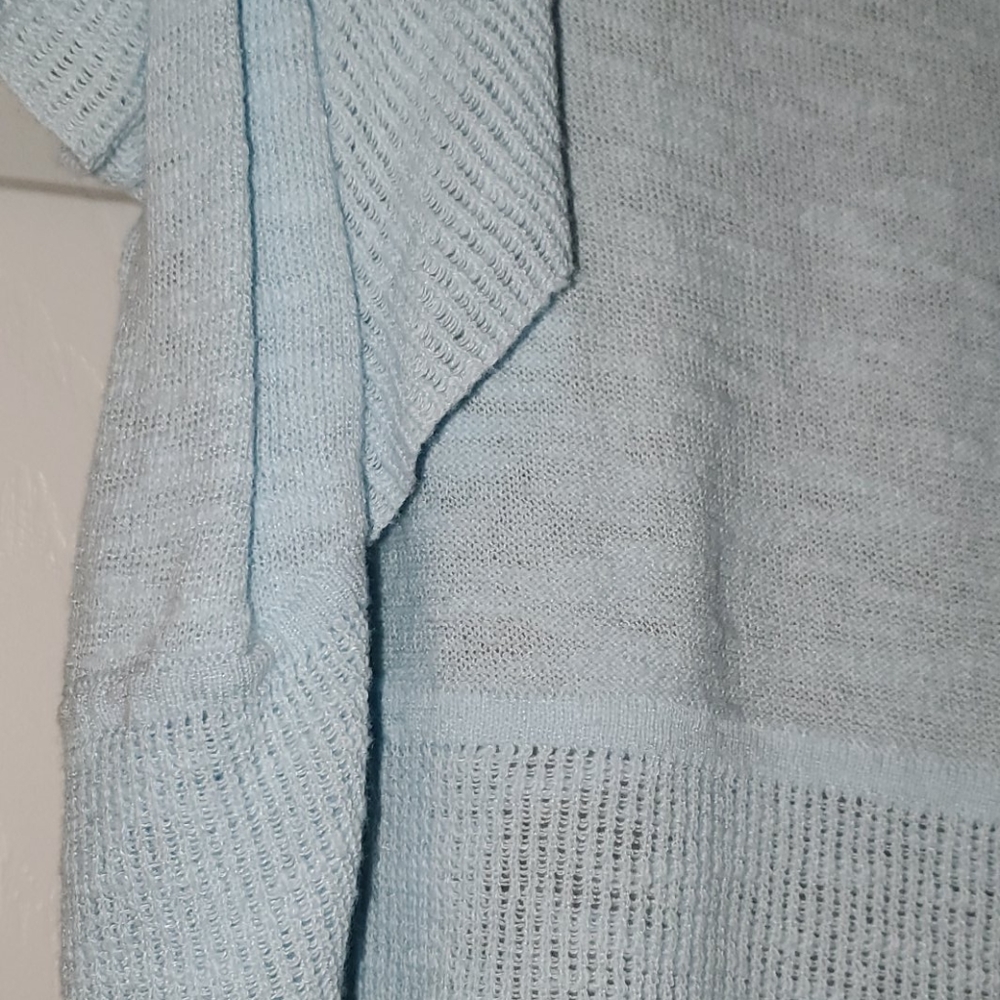 Blue top - Picture 2 of 2